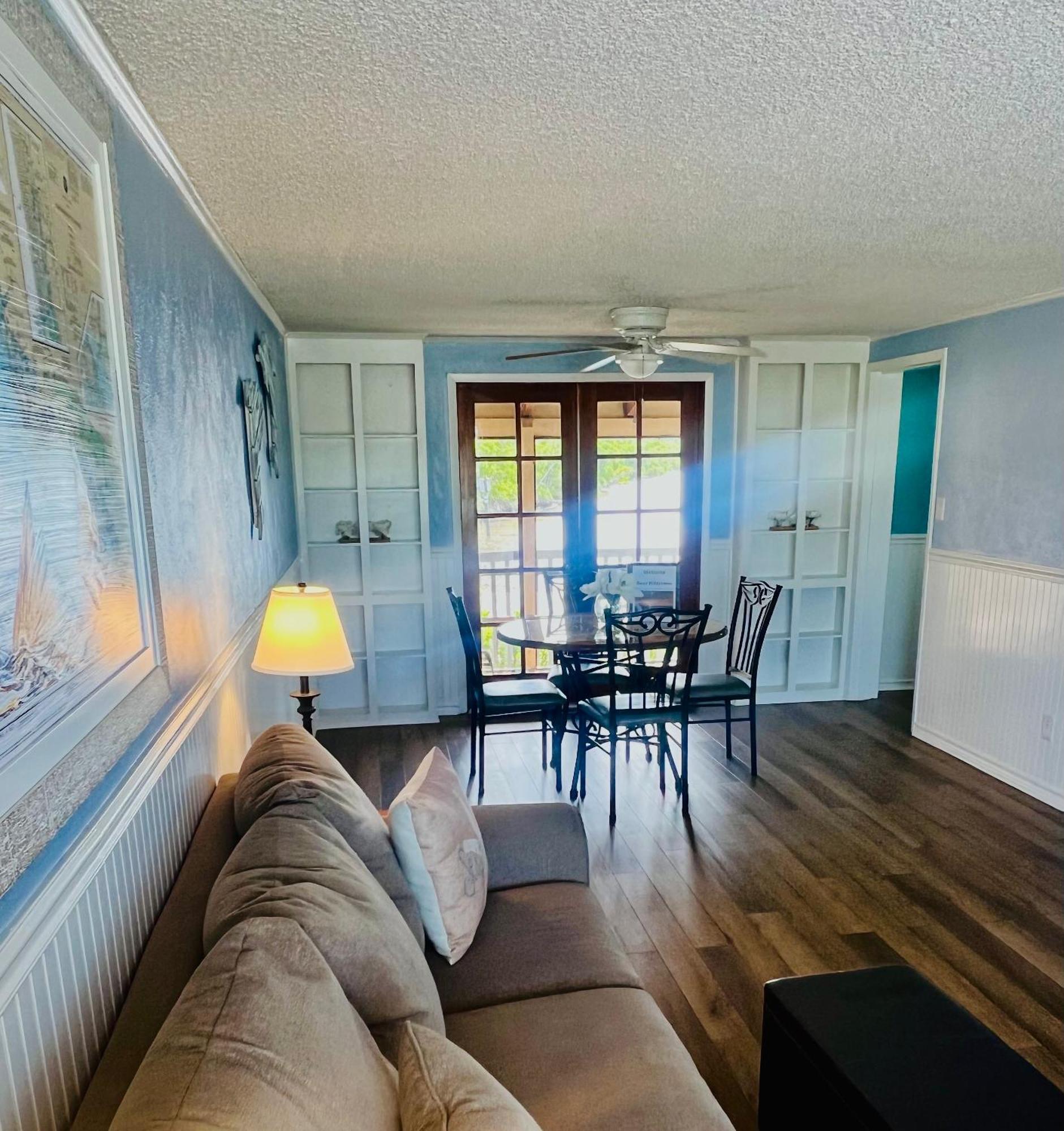 River Wilderness Waterfront Cabins إيفرغليدز سيتي المظهر الخارجي الصورة