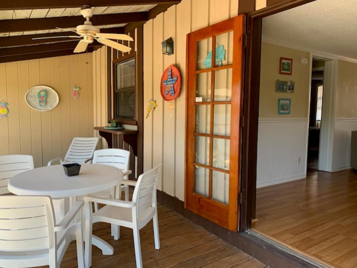 River Wilderness Waterfront Cabins إيفرغليدز سيتي المظهر الخارجي الصورة