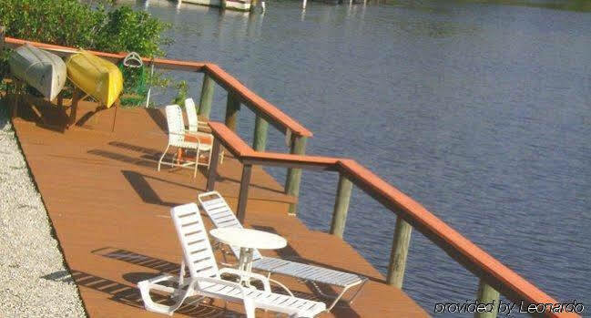 River Wilderness Waterfront Cabins إيفرغليدز سيتي المظهر الخارجي الصورة